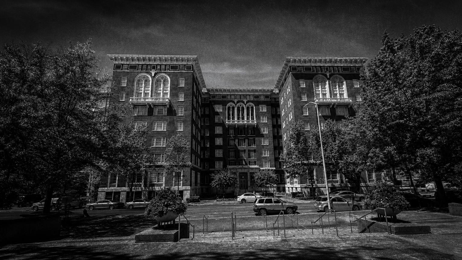 Monochrome editorial rendering of Hampton Inn & Suites Birmingham-Downtown-Tutwiler, Alabama.